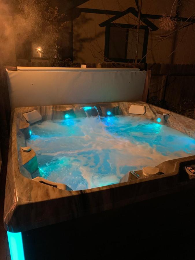 大熊湖Bluebeary Pines-Perfect Escape-Private Hot Tub-Walk To Ski Shuttles别墅 外观 照片